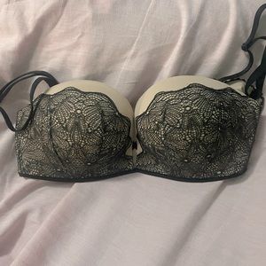 Victoria’s Secret Bombshell push-up strapless bra